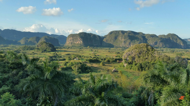 Vallee de Vinales les mogotes