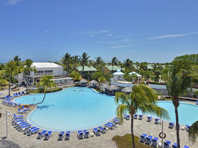 melia cayo coco piscine