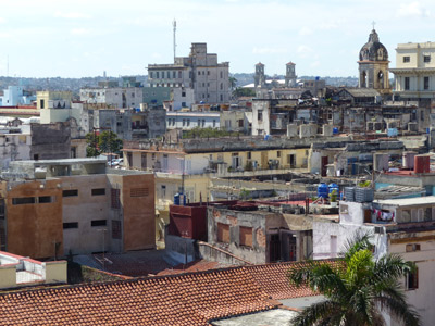 Vue sur la Vieille Havane depuis la terrasse de l'hôtel Ambos Mundos