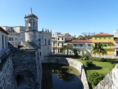 Visite du Castillo de la Real Fuerza à la Place d'Armes de La Havane