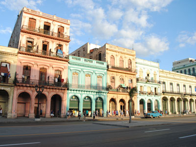 Les façades colorées de La Havane - El Prado