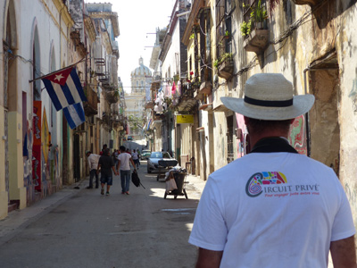 Promenade dans les ruelles de la Vieille Havane