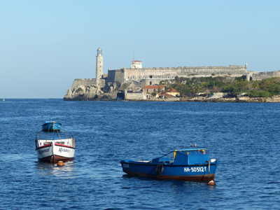 Vue du Malecon sur le Castillo de los Tres Reyes del Morro