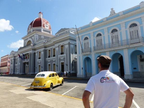 Voyage chez l'habitant à Cuba les batiments coloniaux de cienfuegos la perle des caraibes