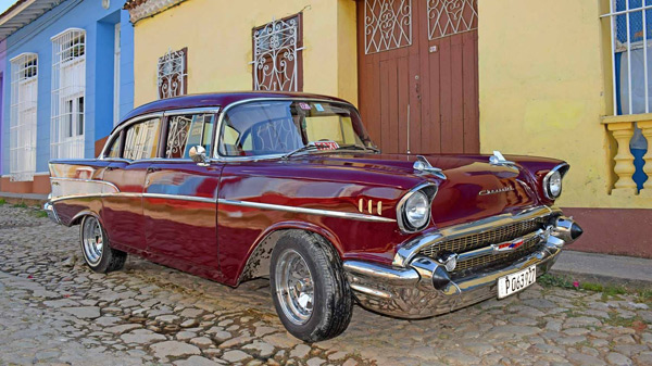 Vieille voiture americaine a Cuba